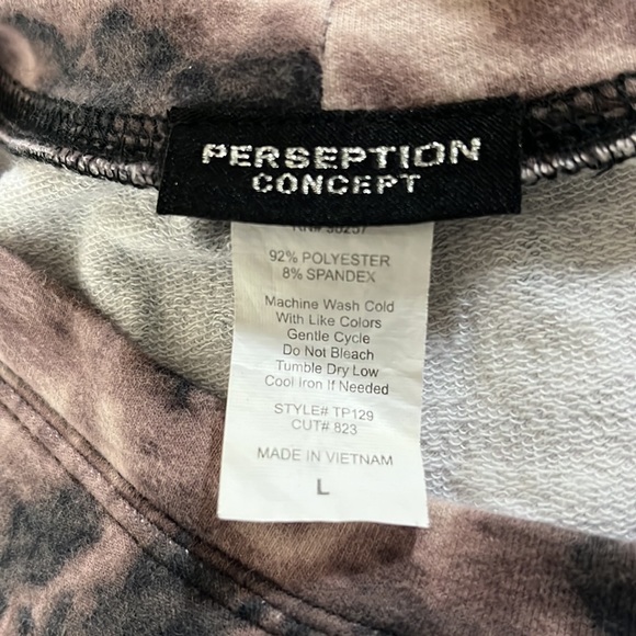 Perseption Concept | Abstract Print Tank Top - Picture 6 of 6